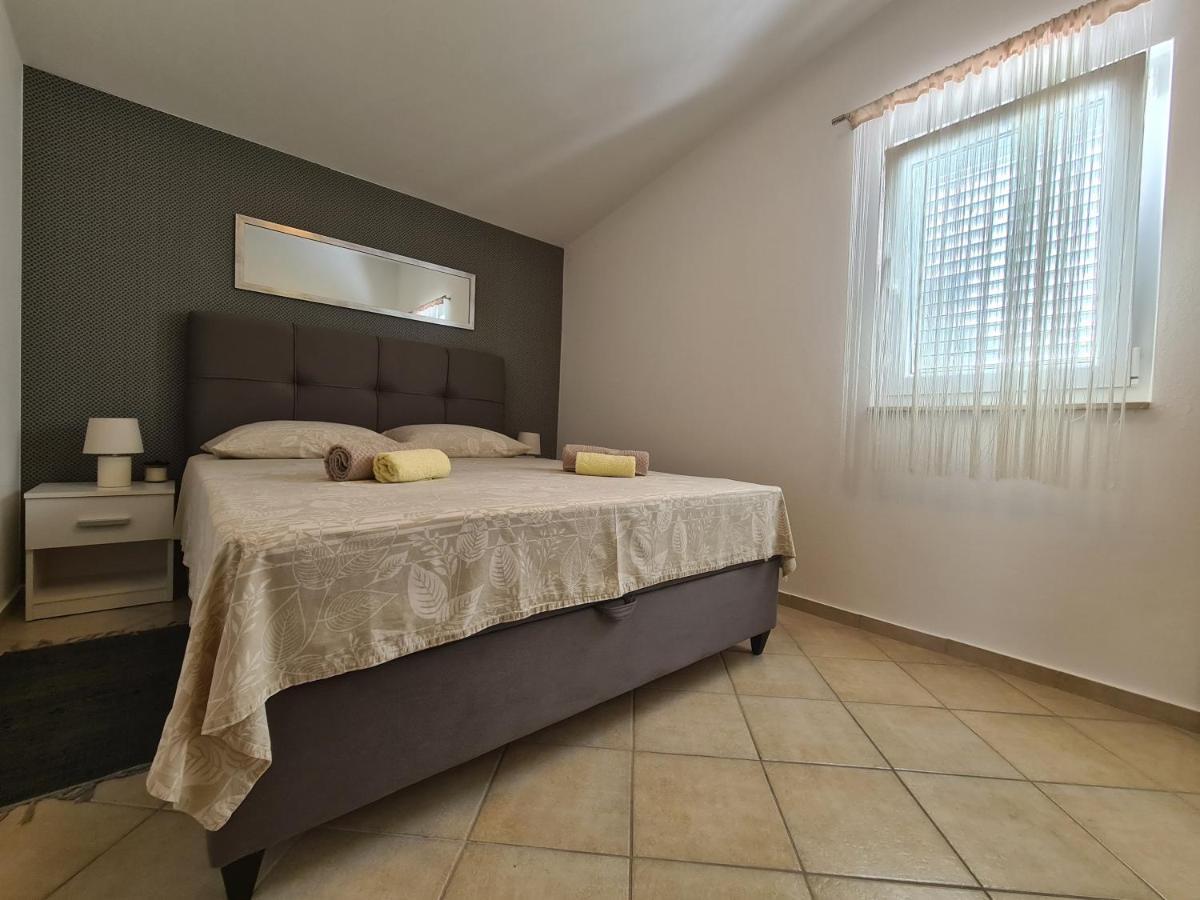 Apartments Ankora Vir Zewnętrze zdjęcie